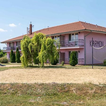 Apartmany Karmon Park Вельки-Медер Экстерьер фото