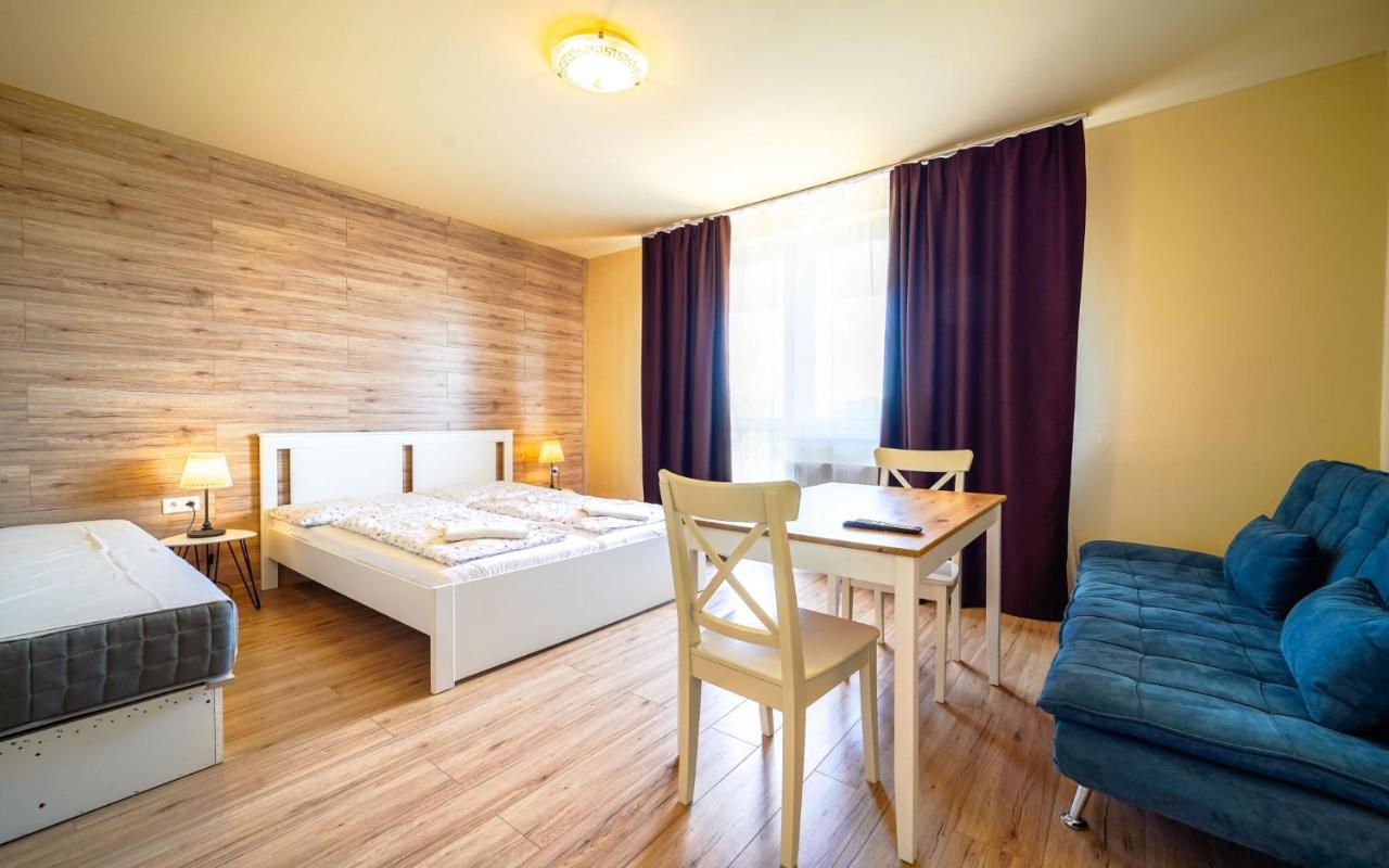 Apartmany Karmon Park Вельки-Медер Экстерьер фото